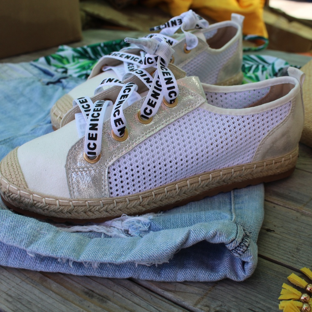 🚨LAST PAIR//The Kendall//White Espadrille Sneaker - Picture 4 of 8